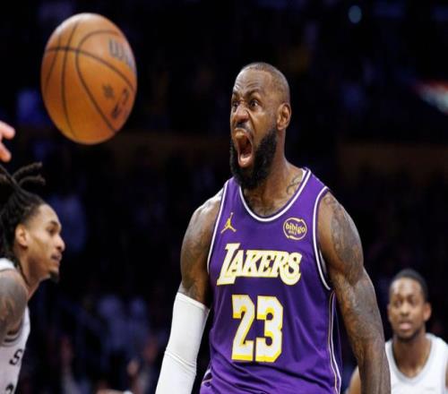 十年默默耕,一战扬名抗,日战场,8波足球即时比分,8波比分,8波体育比分网,比分直播