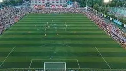 意甲裁判质疑：迪洛伦佐倒地争议，点球判罚引众说纷纭