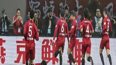 阿斯顿维拉1-0阿森纳全场战报：萨卡制胜，S罗错失良机